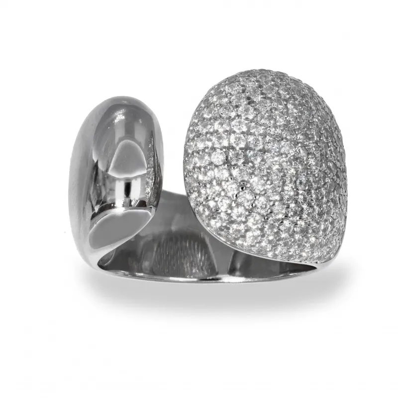 Anello in Argento 925 con Pavè sulla Metà