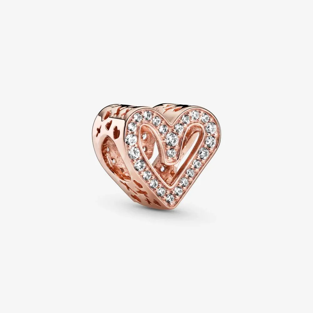 Pandora Charm con cuore scintillante