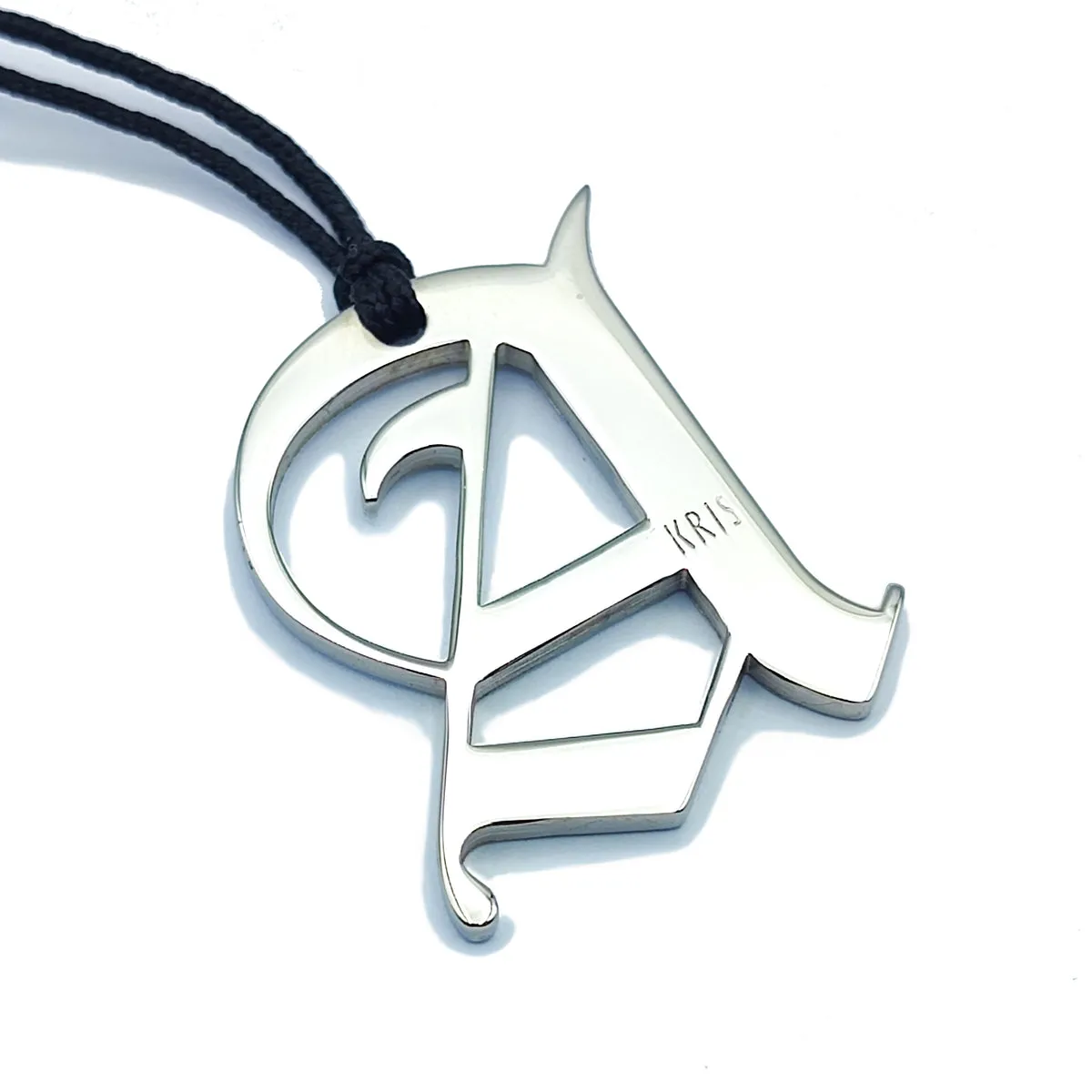 KRIS Collana con Pendente Lettera Gotica A in Acciaio e Cotone Cerato HGTLXX01