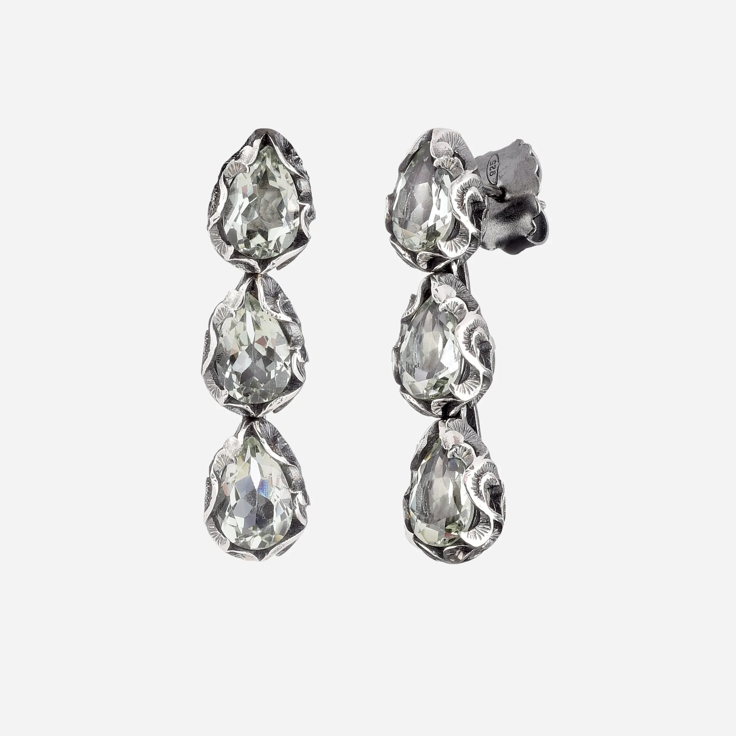 Maria e Luisa Jewels - Orecchini Shri in argento brunito con tre pietre a goccia sfaccettate