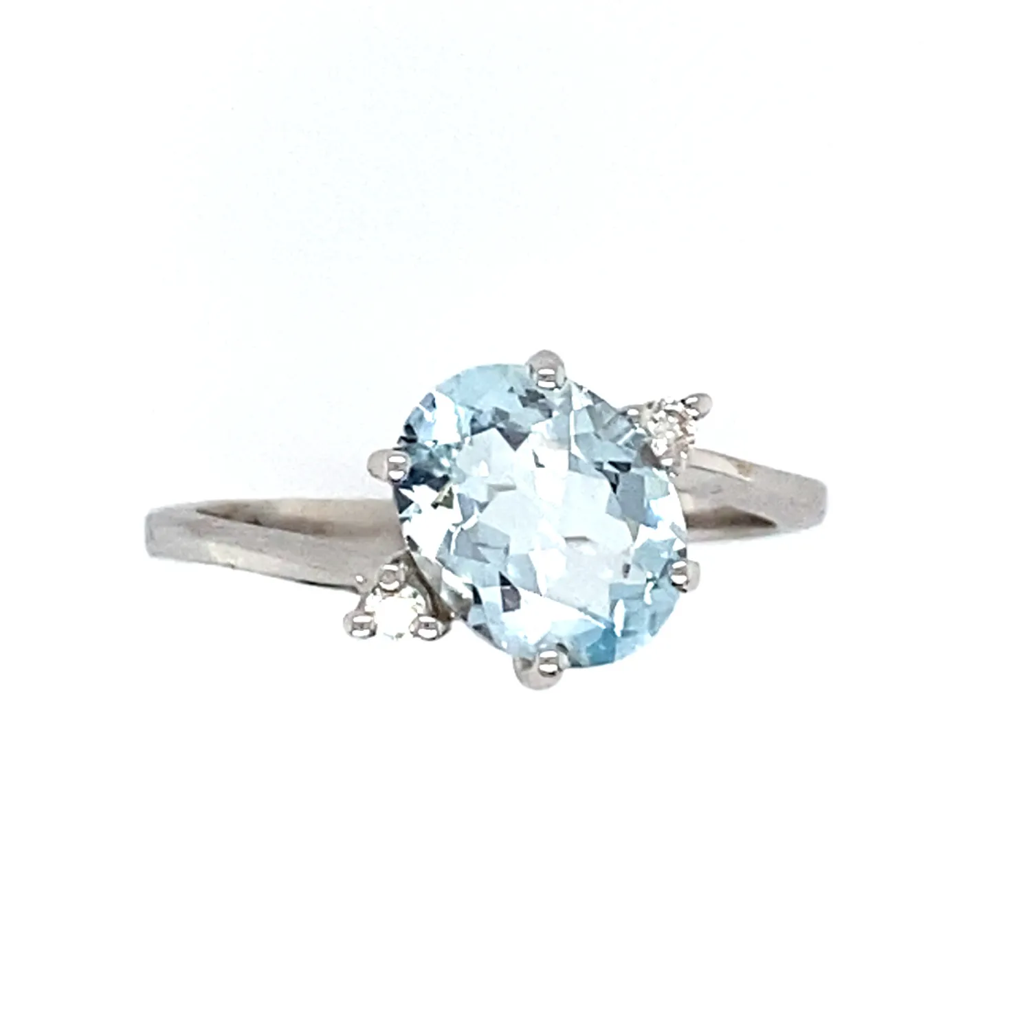 Anello con acquamarina taglio ovale e brillanti mis.3