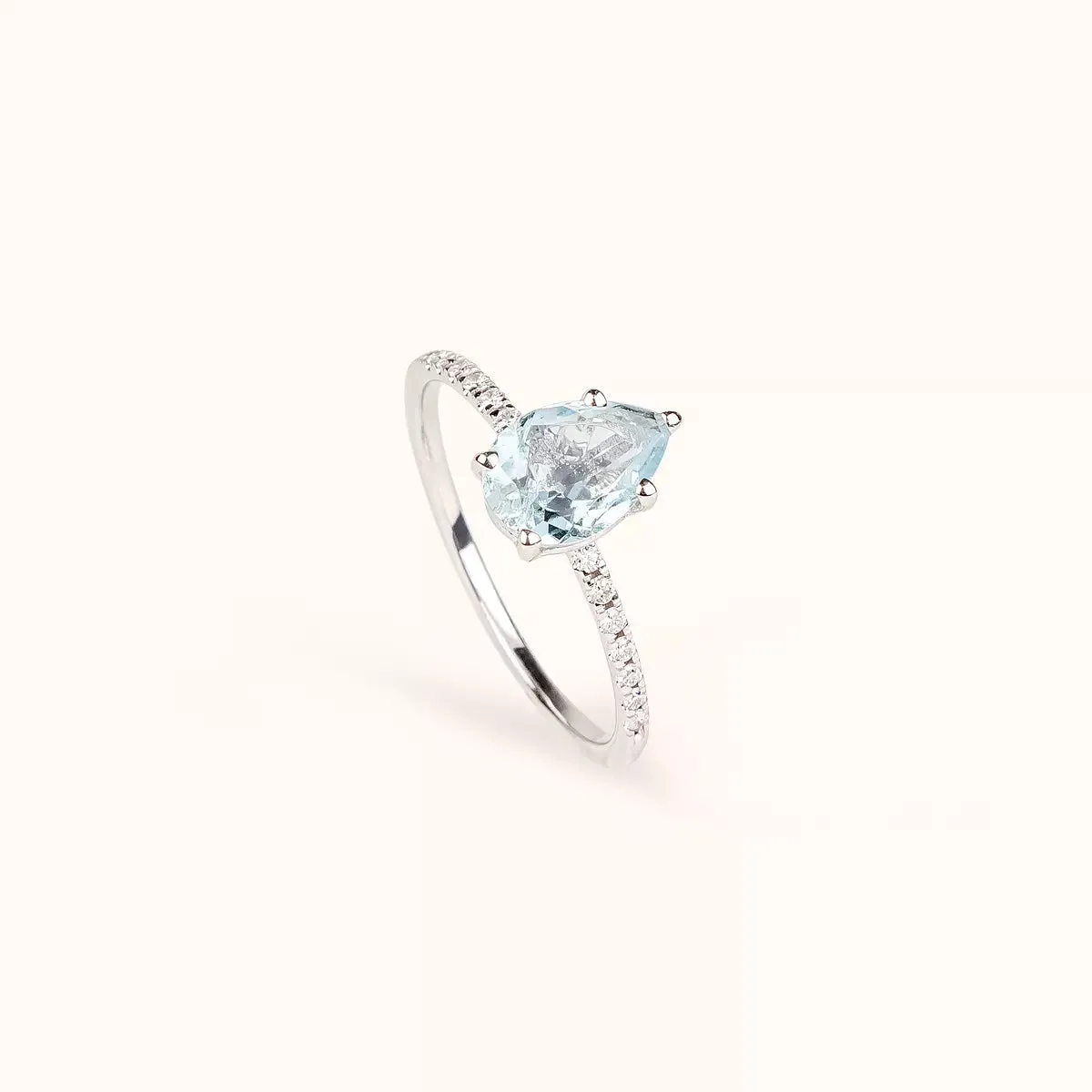 Anello Solitario con Acquamarina a Goccia