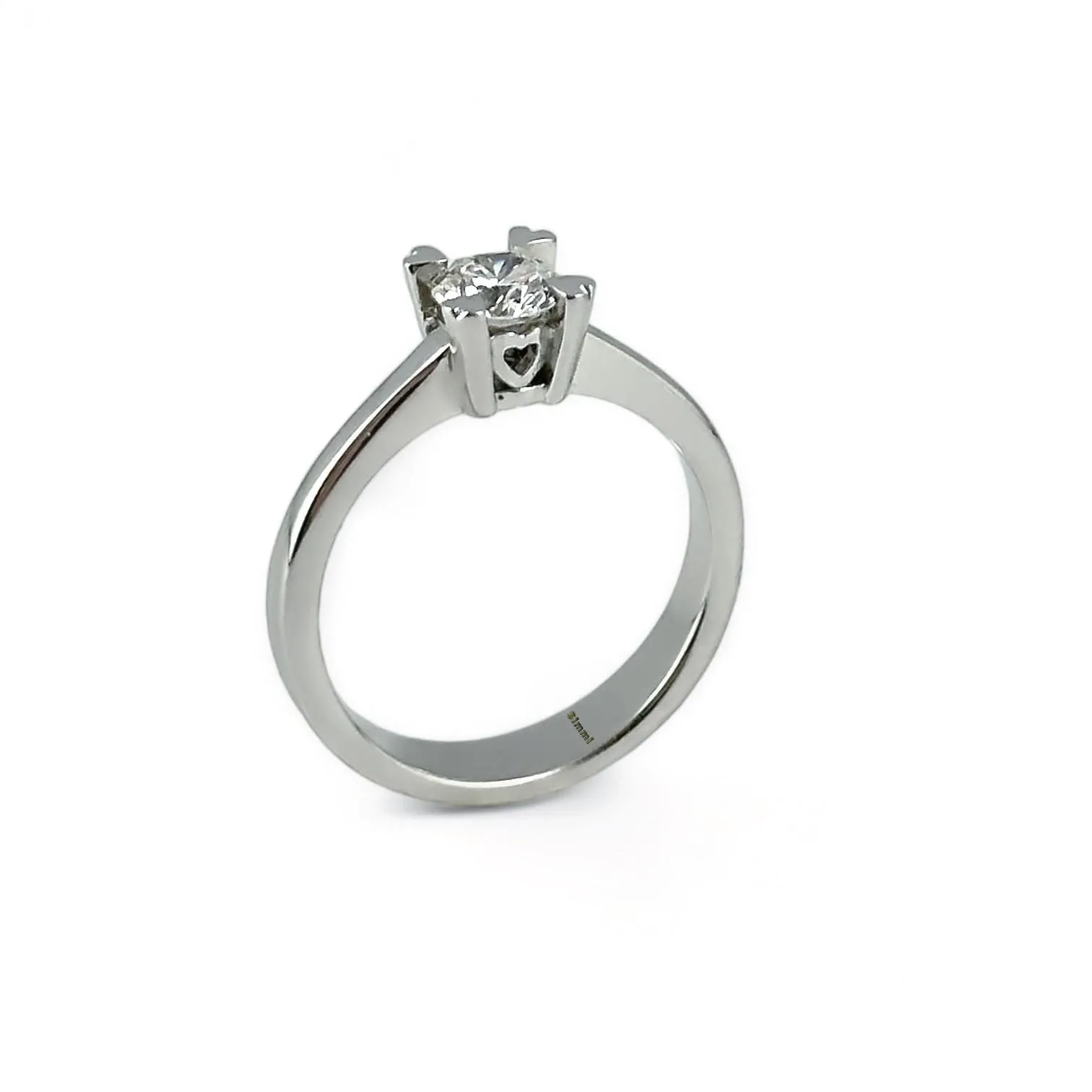 Anello solitario in oro e brillanti