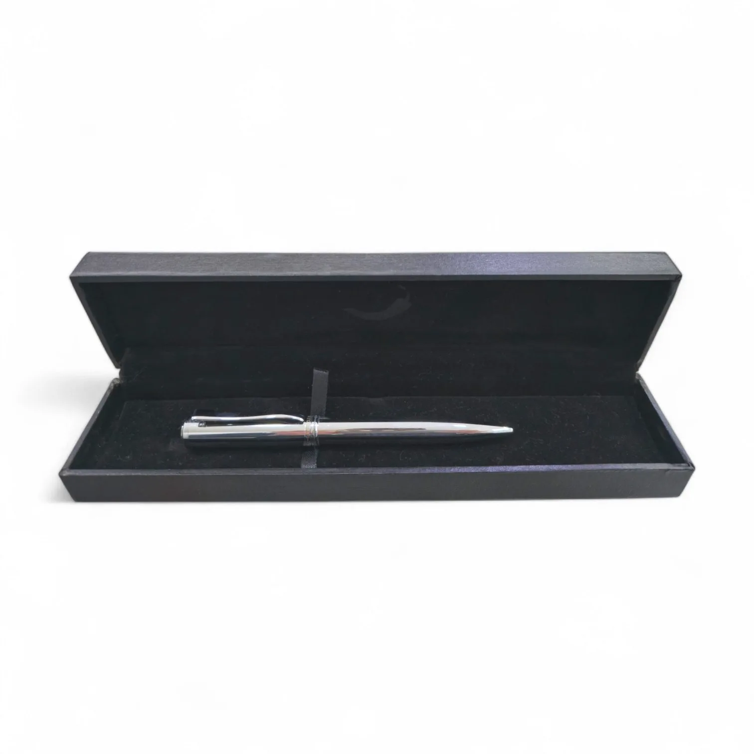 Penna O.I.W. colore argento con astuccio